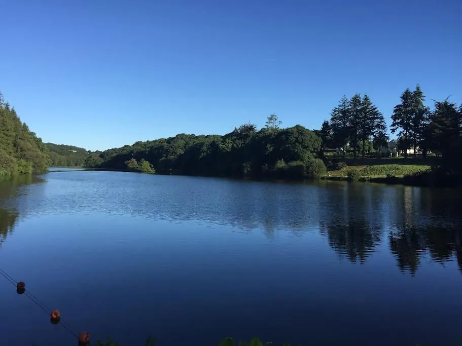 Brittany France 2 Beds Free Wi-Fi - Parking & Garden Villa Calanhel