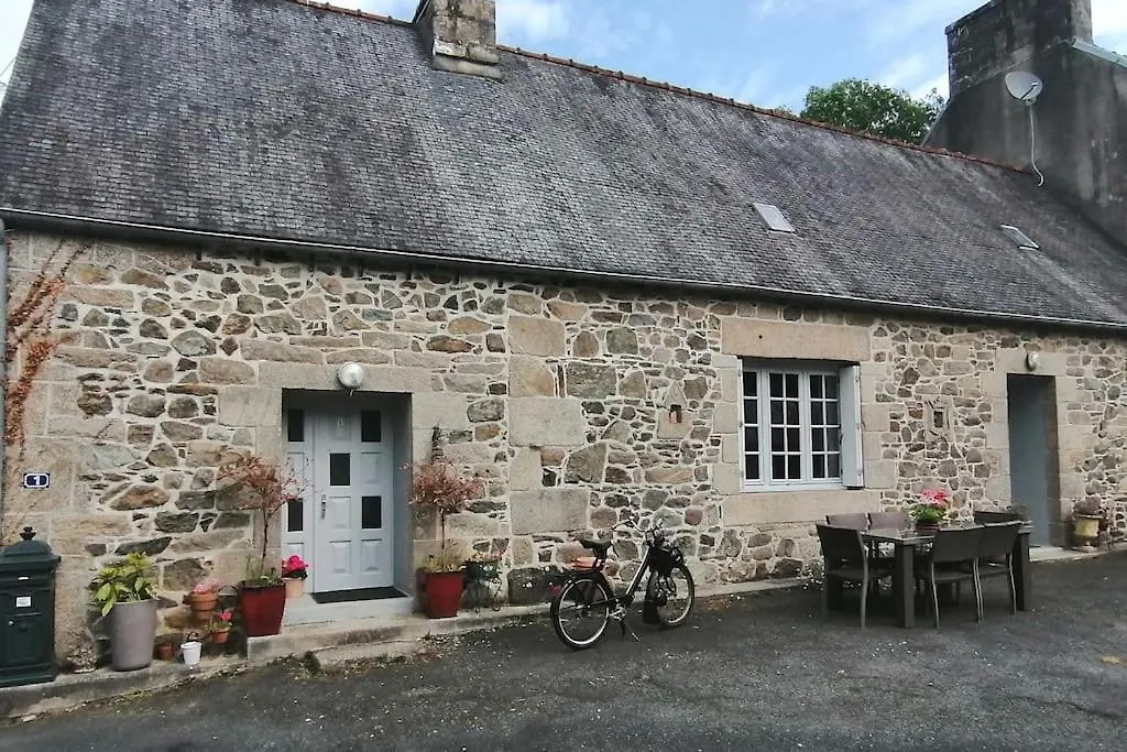 Holiday home Brittany France 2 Beds Free Wi-Fi - Parking & Garden Villa Calanhel