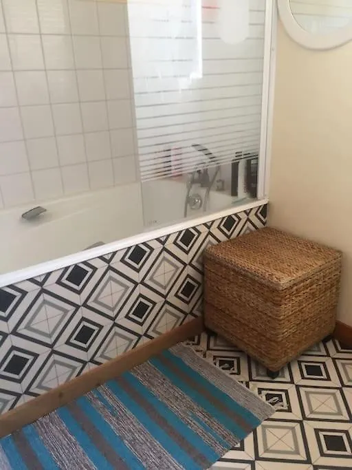 Brittany France 2 Beds Free Wi-Fi - Parking & Garden Villa Calanhel