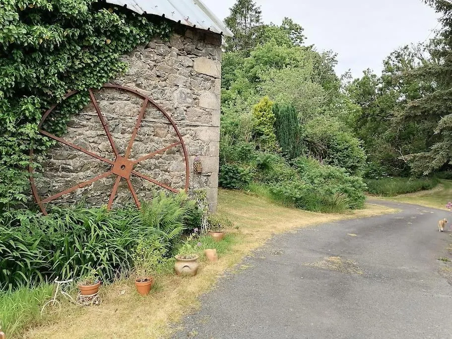 Holiday home Brittany France 2 Beds Free Wi-Fi - Parking & Garden Villa Calanhel France